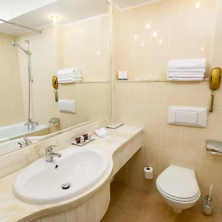 ホテル マズルカ オジャルフ・マゾビエツキ