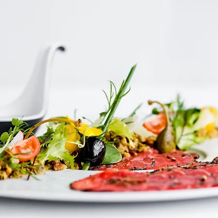 ホテル マズルカ 4*