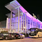马祖卡斯酒店 4* 马佐夫舍地区奥扎鲁夫
