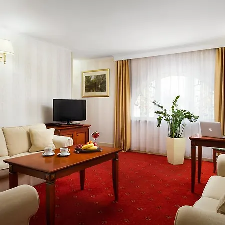 Mazurkas Hotel 4*