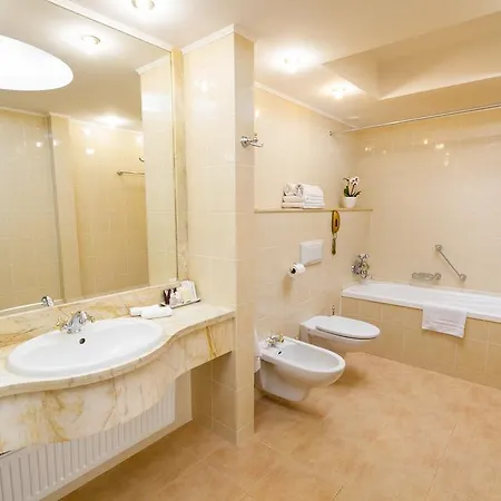 马祖卡斯酒店 酒店 马佐夫舍地区奥扎鲁夫