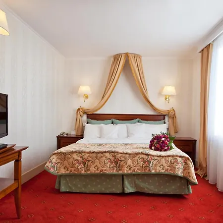 Mazurkas 4* Ozarow Mazowiecki