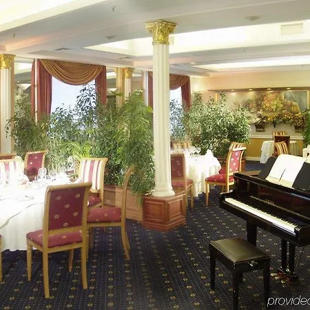 Mazurkas 4* Ozarow Mazowiecki