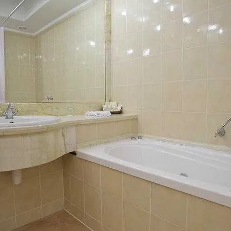 Mazurkas 4*