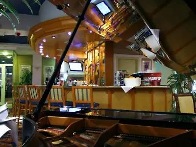 Mazurkas Hotell 4*